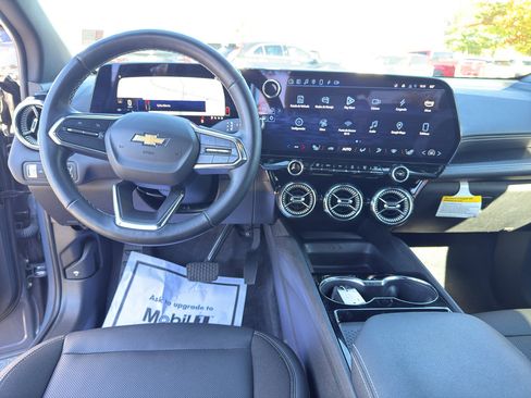 Used 2024 Chevrolet Blazer EV LT image 27