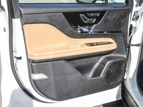 Used 2022 Lincoln Corsair Reserve w/ Equipment Group 201A image 26