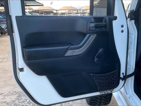 Used 2018 Jeep Wrangler Sport image 20