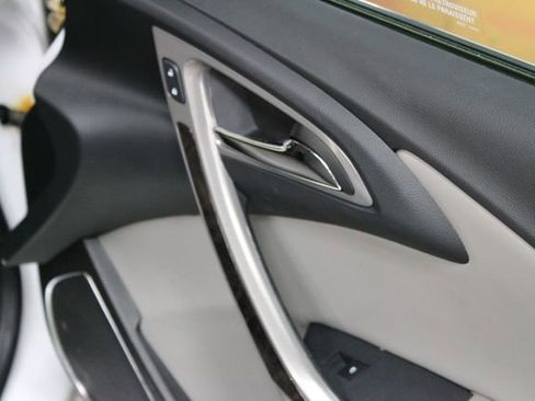 Used 2017 Buick Verano Convenience FWD image 11