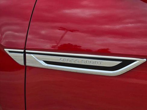 Used 2023 Volkswagen Atlas Cross Sport SE w/ Panoramic Sunroof Package FWD image 18