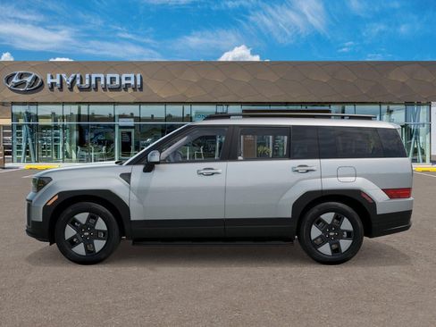 Used 2026 Hyundai Santa Fe SEL FWD image 3