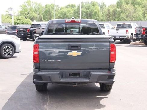 Used 2017 Chevrolet Colorado Z71 AWD/4WD image 6