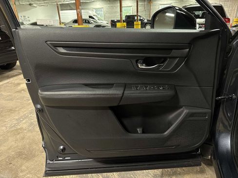 Used 2024 Honda CR-V Sport image 31
