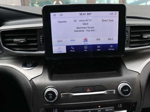 Used 2020 Ford Explorer XLT w/ Equipment Group 202A image 45