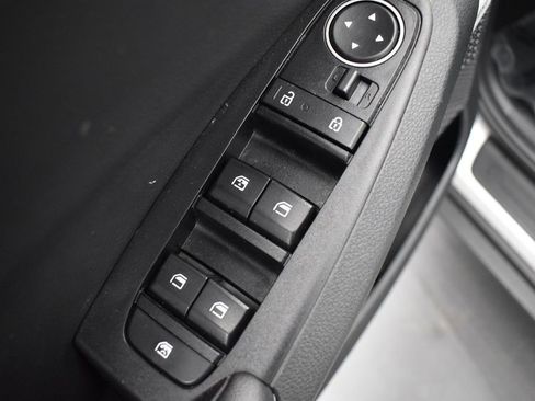 Used 2024 Kia Seltos SX w/ SX Sunroof Package image 13