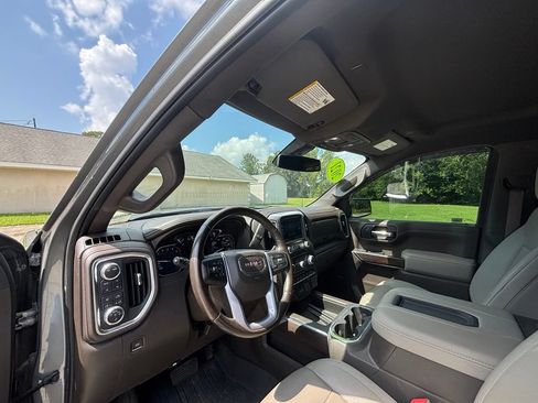 Used 2021 GMC Sierra 1500 SLT w/ SLT Premium Plus Package AWD/4WD image 14
