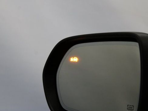 Used 2025 GMC Acadia Denali w/ LPO, Floor Liner Package image 33