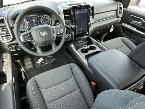 New 2026 RAM 1500 Big Horn AWD/4WD image 10