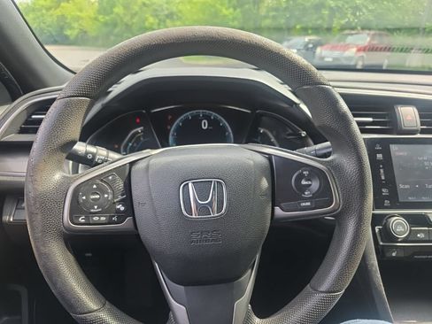 Used 2018 Honda Civic EX image 16