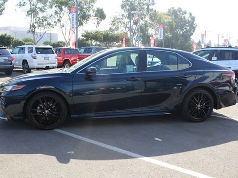 Used 2021 Toyota Camry XSE FWD image 7
