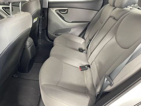 Used 2016 Hyundai Elantra SE FWD image 11