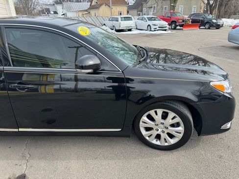 Used 2011 Toyota Avalon Limited image 11