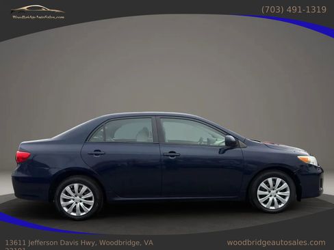 Used 2012 Toyota Corolla L image 2