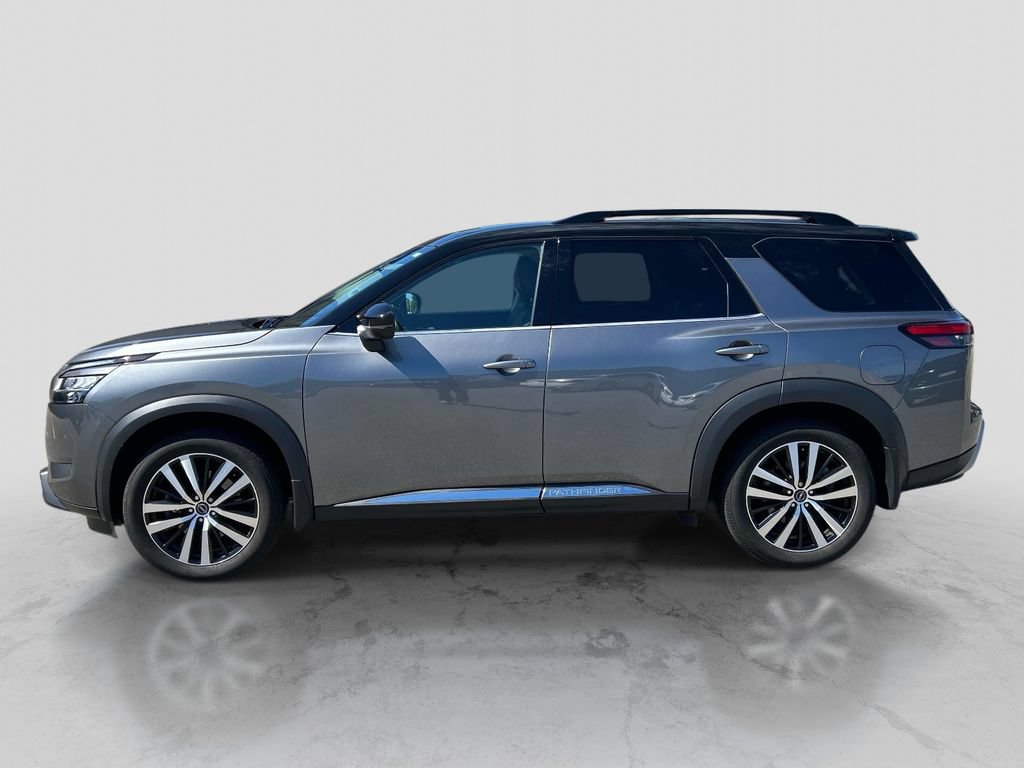 Certified 2023 Nissan Pathfinder Platinum w/ Cargo Package AWD/4WD image 2