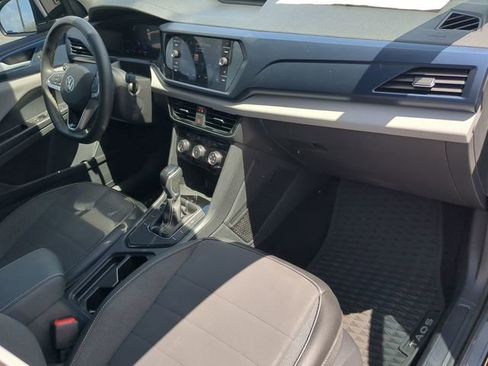 Certified 2023 Volkswagen Taos SE w/ Black Wheel Package image 11