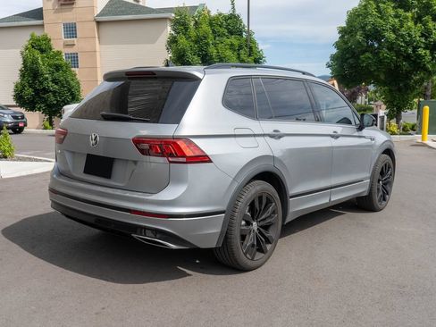 Used 2021 Volkswagen Tiguan SE R-Line FWD image 7
