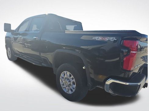 Used 2024 Chevrolet Silverado 3500 LTZ w/ LTZ Convenience Package image 36