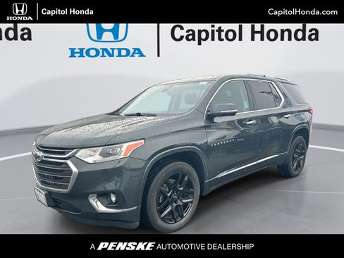 Used 2020 Chevrolet Traverse Premier image 1