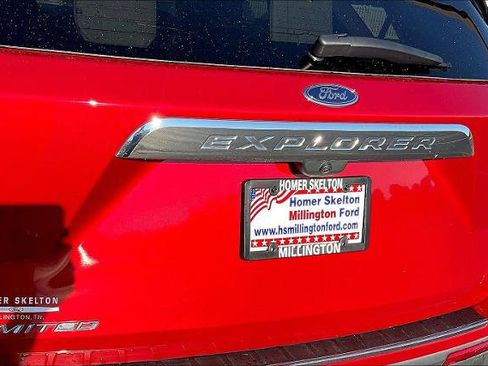 Certified 2024 Ford Explorer Limited image 30