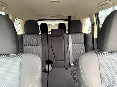 Used 2020 Mitsubishi Outlander ES AWD/4WD image 25