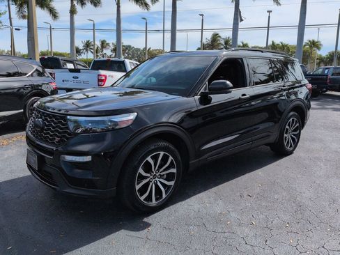 Used 2020 Ford Explorer ST w/ Premium Technology Package image 8