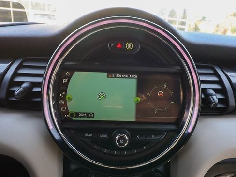 Used 2019 MINI Cooper S image 6