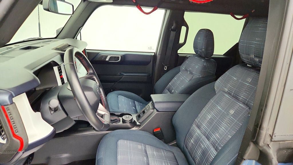Used 2023 Ford Bronco Heritage Edition AWD/4WD image 20
