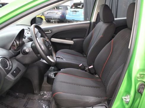 Used 2012 MAZDA MAZDA2 Touring FWD image 9