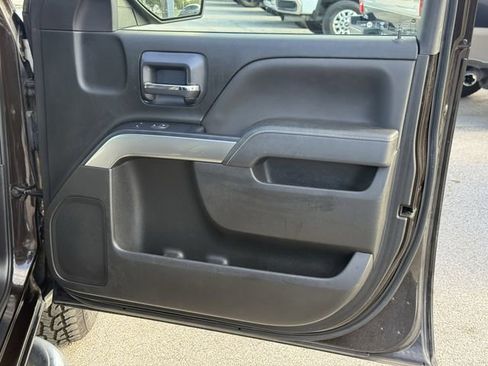 Used 2018 Chevrolet Silverado 1500 LT w/ All Star Edition image 35