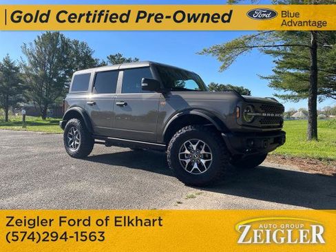 Certified 2025 Ford Bronco Badlands AWD/4WD image 1