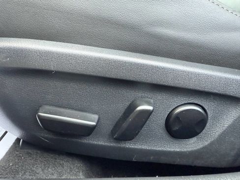 Used 2023 MAZDA MAZDA3 s image 11