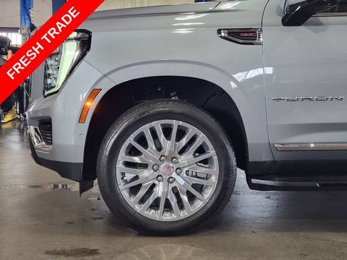 Used 2025 GMC Yukon XL Elevation w/ Technology Package RWD image 8