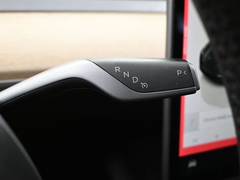 Used 2022 Tesla Model Y Performance AWD/4WD image 19