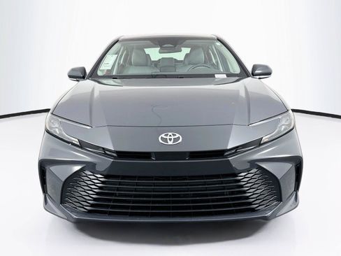 Used 2026 Toyota Camry LE FWD image 8