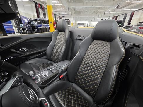 Used 2018 Audi R8 V10 plus image 14