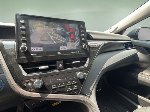 Used 2022 Toyota Camry XSE w/ Navigation Upgrade Package FWD image 28