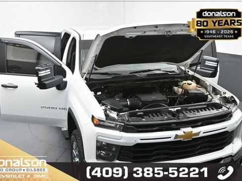 Used 2024 Chevrolet Silverado 2500 Custom w/ Custom Value Package AWD/4WD image 23