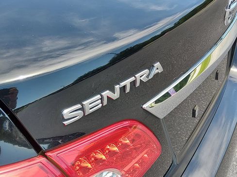 Used 2015 Nissan Sentra S FWD image 17