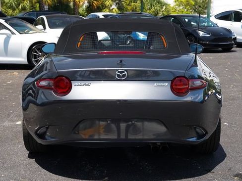 Used 2017 MAZDA MX-5 Miata Grand Touring RWD image 11