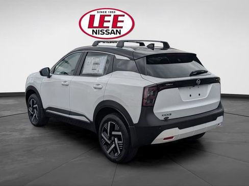 New 2026 Nissan Kicks SV w/ SV Premium Package FWD image 5