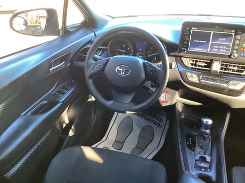 Used 2019 Toyota C-HR LE image 15