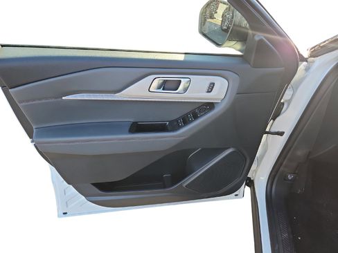 New 2026 Ford Explorer Active image 22