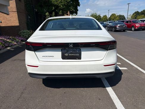 Certified 2023 Honda Accord EX image 7
