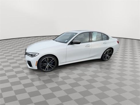 Used 2020 BMW M340i xDrive w/ Premium Package image 4