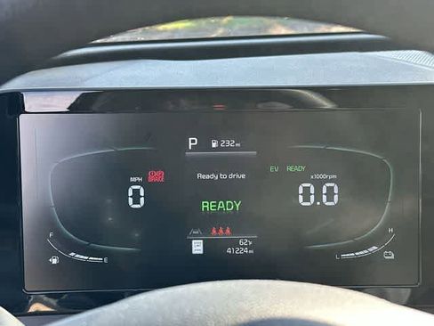 Used 2023 Kia Sportage LX image 6