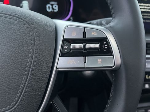 Used 2025 Kia Telluride S image 21