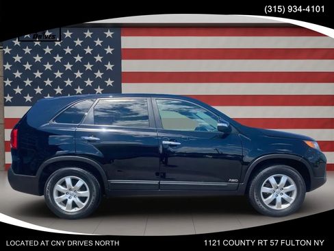Used 2013 Kia Sorento LX AWD/4WD image 2