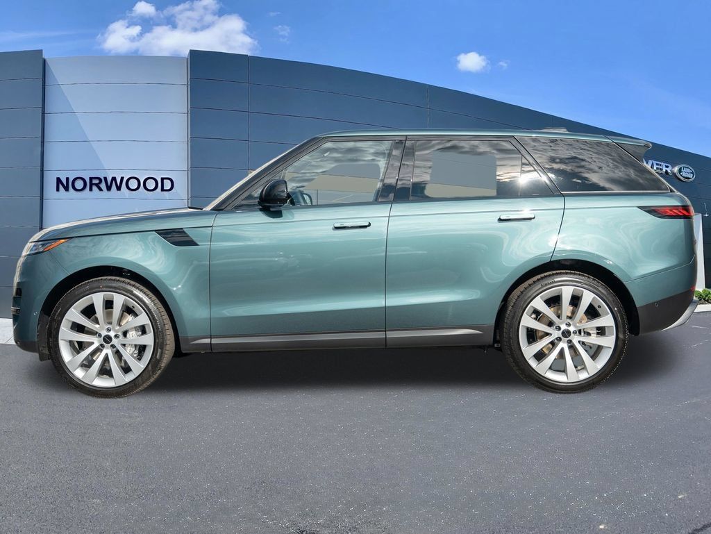 New 2027 Land Rover Range Rover Sport SE AWD/4WD image 7