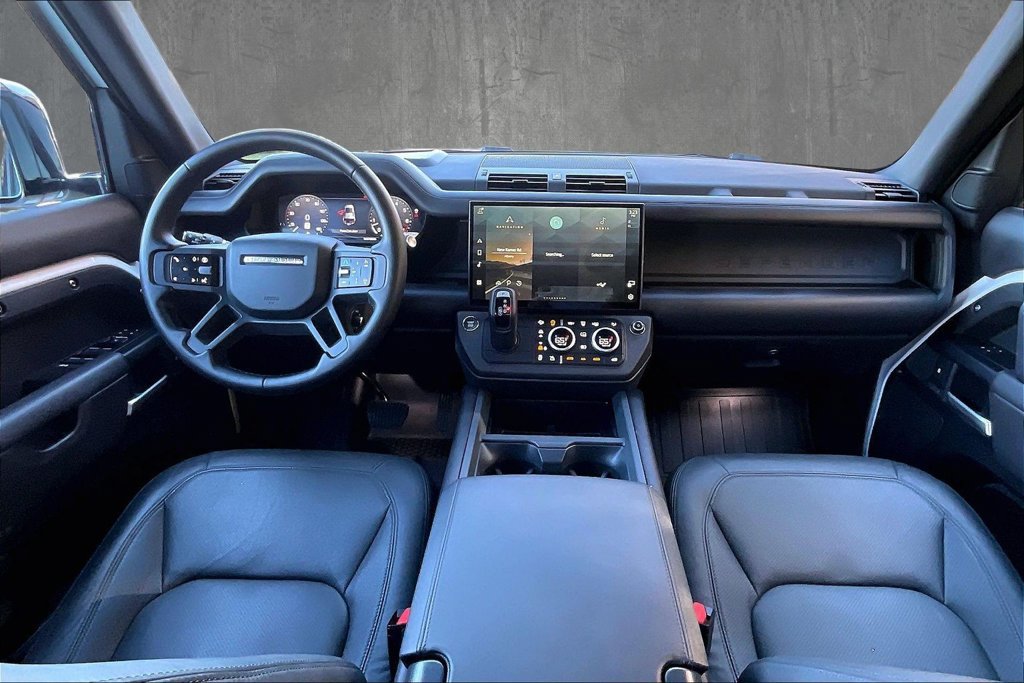 Used 2026 Land Rover Defender 110 X-Dynamic SE AWD/4WD image 8